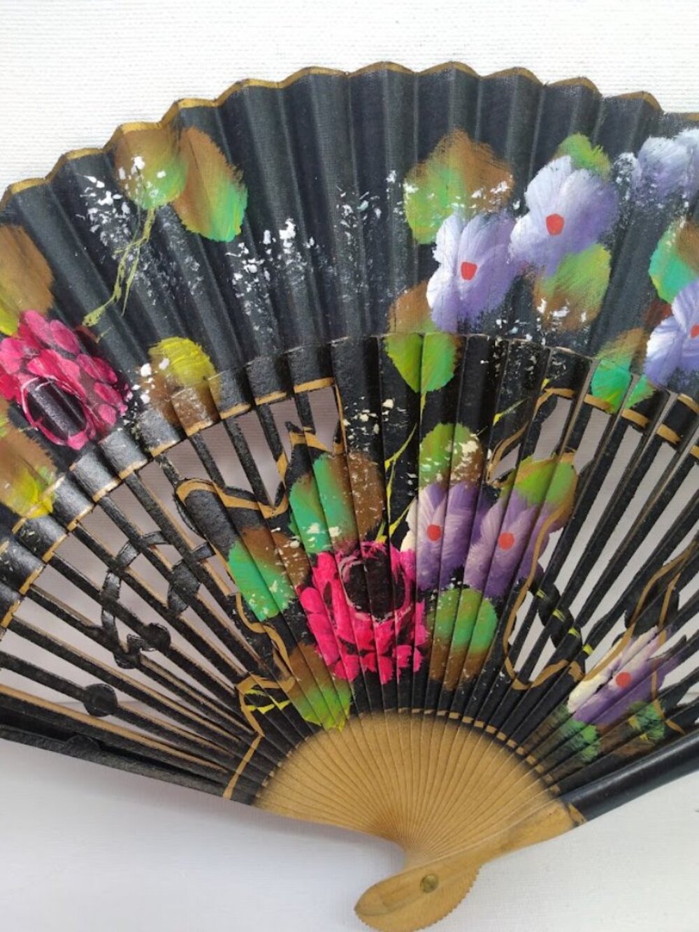 Antique Folding Fan Hand Painted Fabric Carved Wood Ribs Black with Floral - Picture 4 of 16
